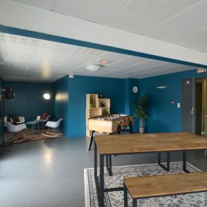 5 Pièce commune vue sur salon carré site